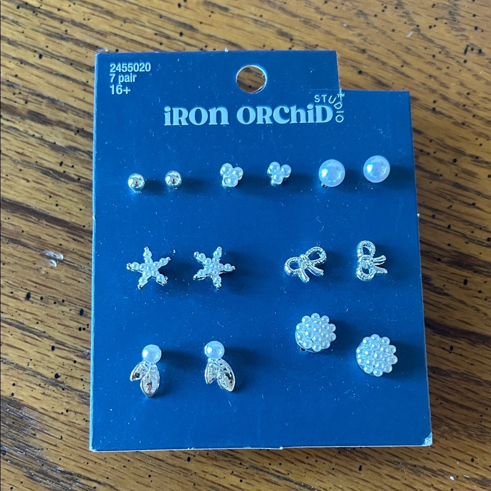 Silver Earrings-NEW!!